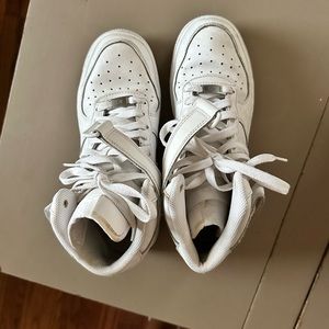 High Top Air Force 1’s